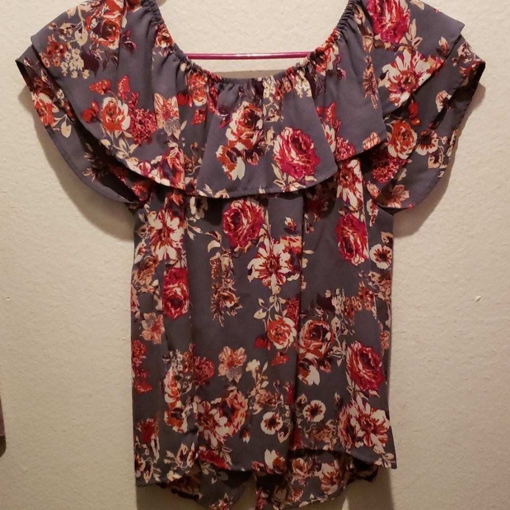 Off the Shoulder dressy summer shirt